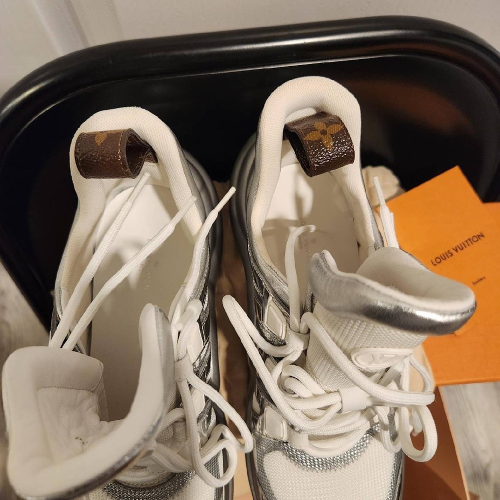 Louis Vuitton Silver/White Mesh and Leather Archlight Sneakers Size 39 - Picture 3 of 11